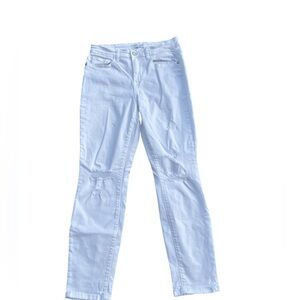 Judy Blue Women’s Size‎ 7/28 Boyfriend Fit Distressed White Jeans EUC